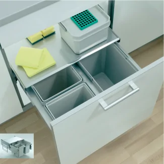 Here's the translation:Sliding kitchen trash bin with 3 compartments for 60 cm cabinet