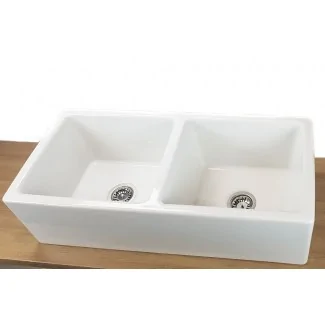 Here's the translation:Belfast double bowl ceramic sink in white