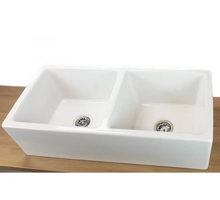 Here's the translation:Belfast double bowl ceramic sink in white